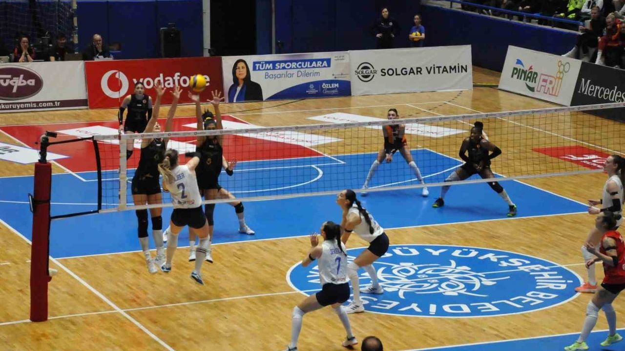 Vodafone Sultanlar Ligi: Aydın Büyükşehir 0-3 Galatasaray