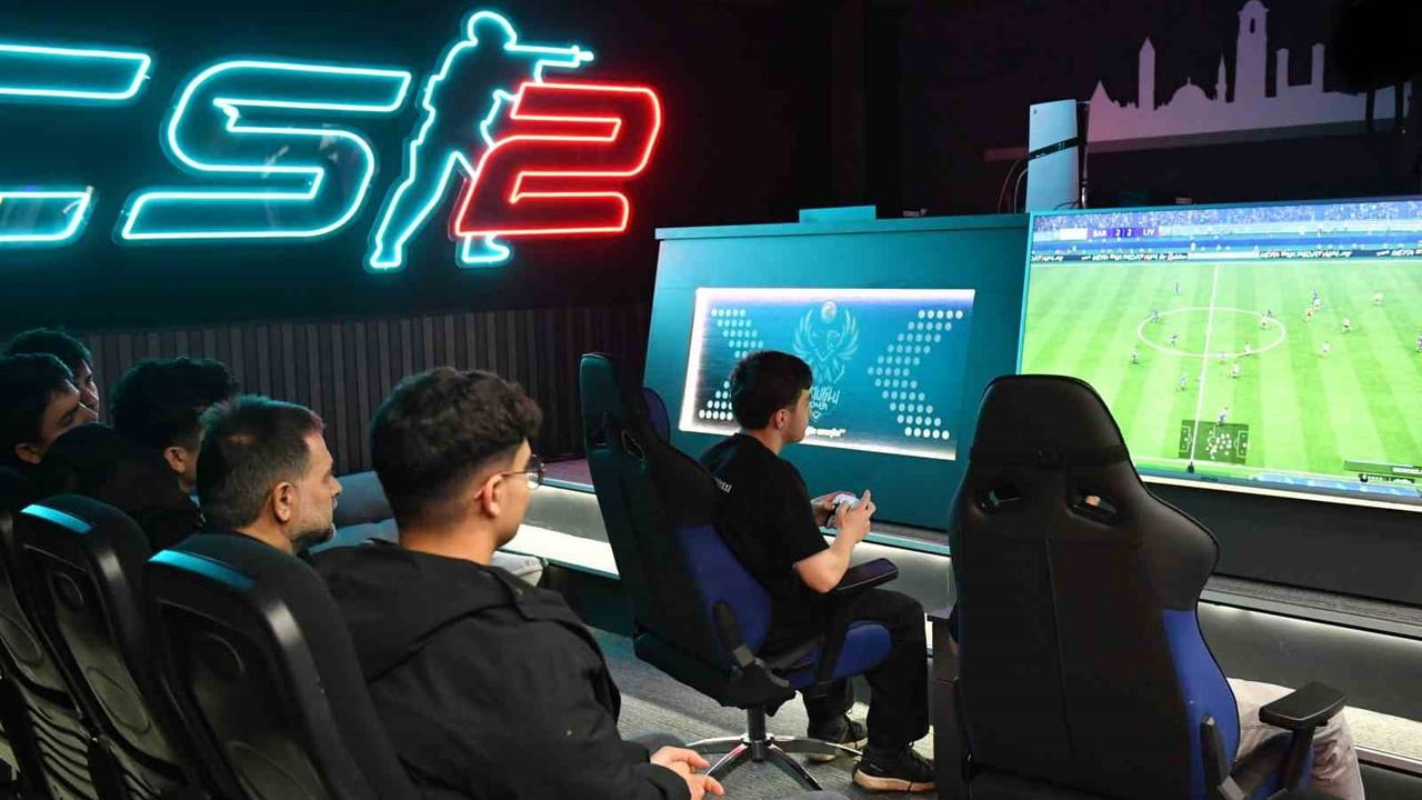 Yakutiye Belediyesi Espor Akademisi: Liseler Arası FIFA26 Turnuvasına Gençlerden Yoğun İlgi