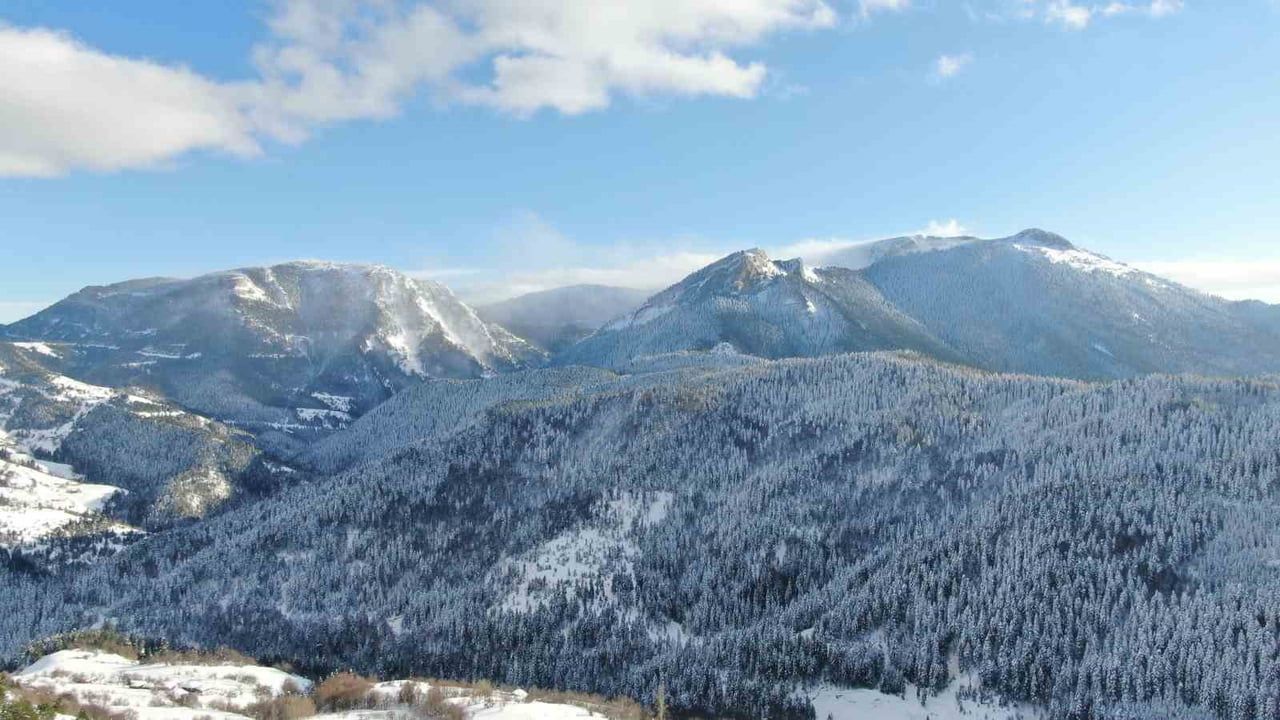 Yaralıgöz Dağı'nda Kartpostallık Kar Manzarası — Kastamonu