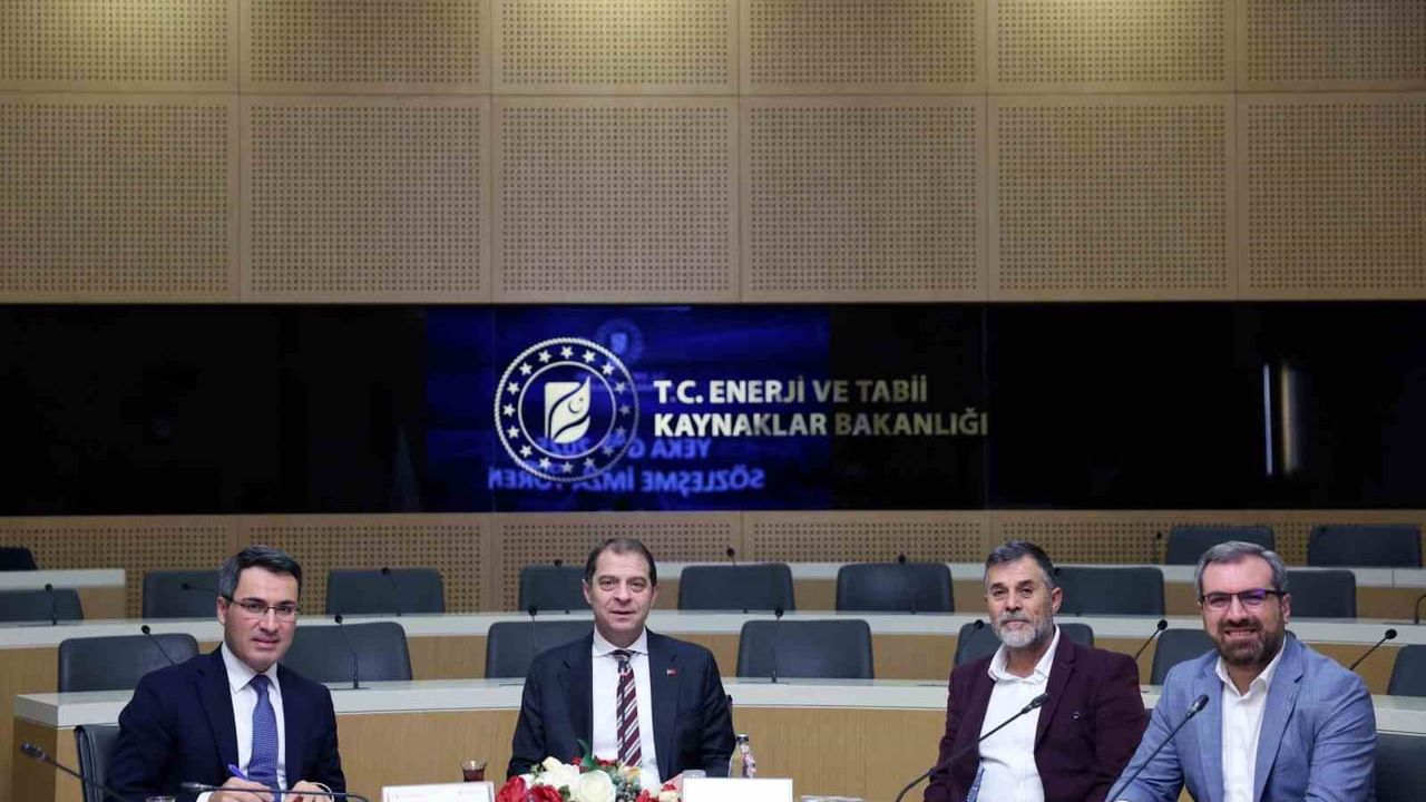 YEKA GES-2025 Sözleşmeleri İmzalandı: 650 MW ve 102 Milyon Euro Katkı