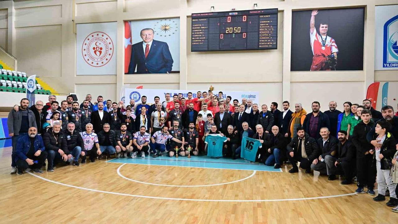 Yıldırım Belediyesi Voleybol Turnuvasında Zabıta Müdürlüğü Şampiyon