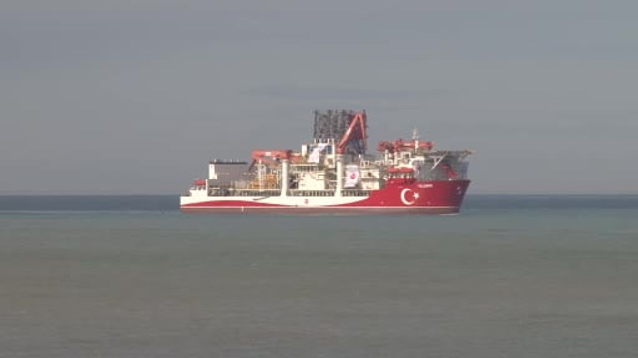 Yıldırım Filyos'a Ulaştı: Türkiye'nin Yeni Derin Deniz Sondaj Gemisi Karadeniz'de