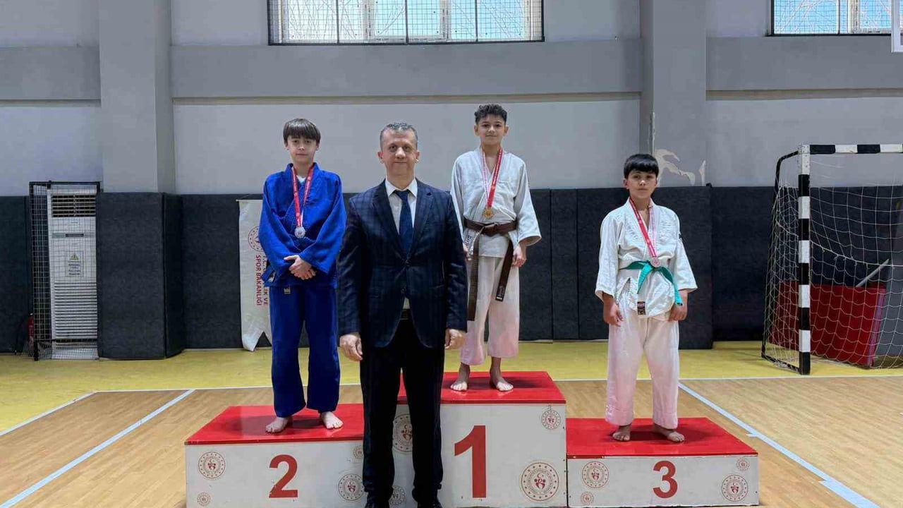 Yıldızlar Judo İl Müsabakaları Koçarlı'da Sona Erdi
