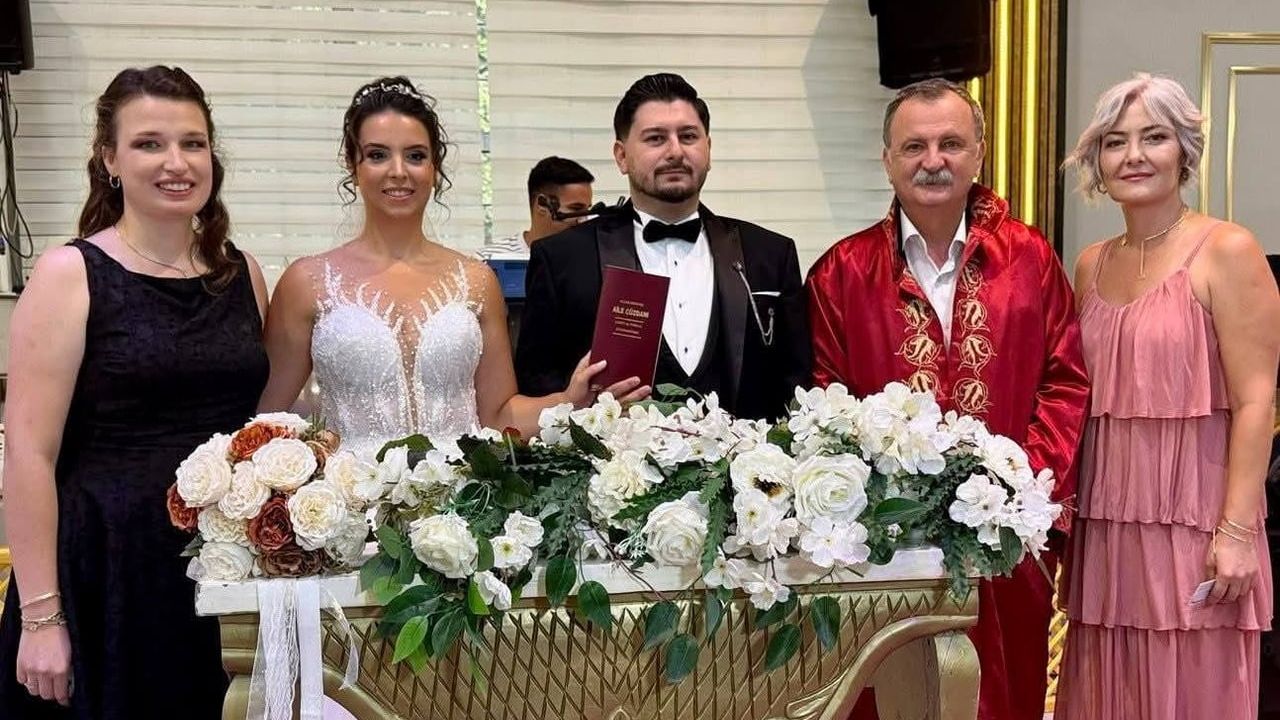 Yunusemre'de 2025'te bin 464 çift evlendi