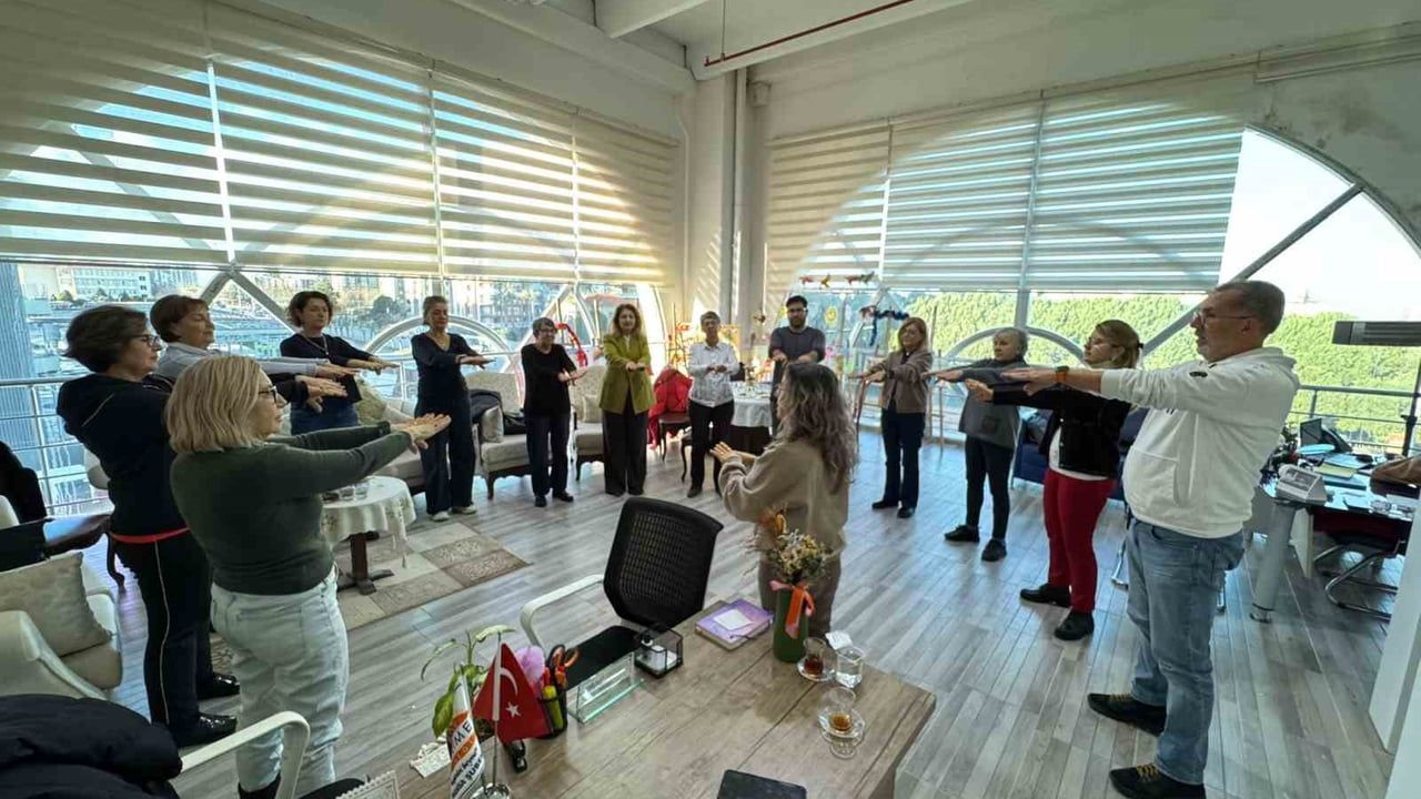 Yunusemre'de Alzheimer Hasta Yakınlarına Nefes Eğitimi