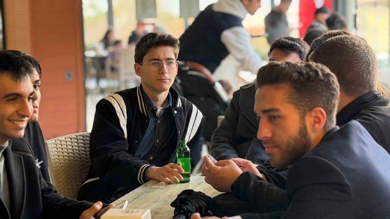 Yunusemre'de Gençlik Kafe, Gençlerin Yeni Buluşma Noktası