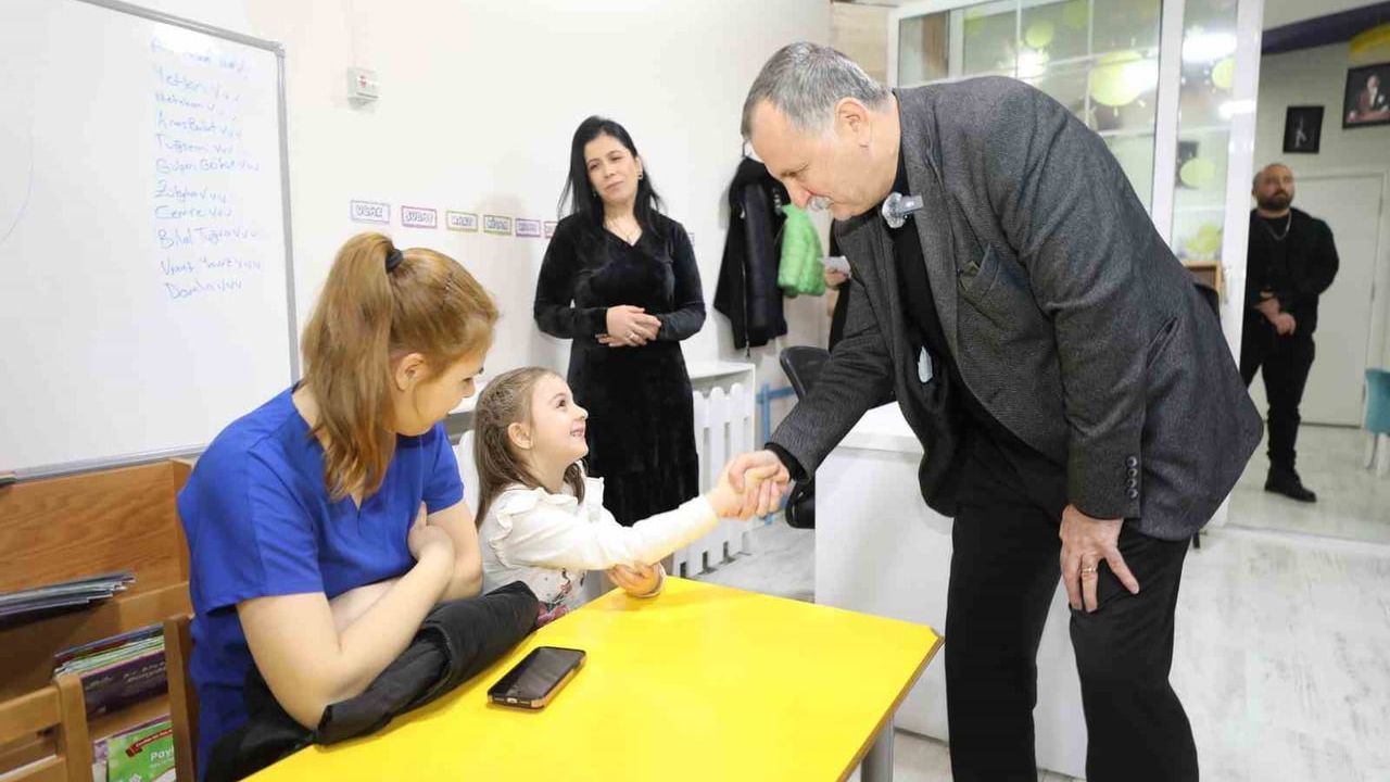 Yunusemre’de Kreş Atağı: 4 Yeni Kreşle Kapasite Yaklaşık İkiye Katlandı