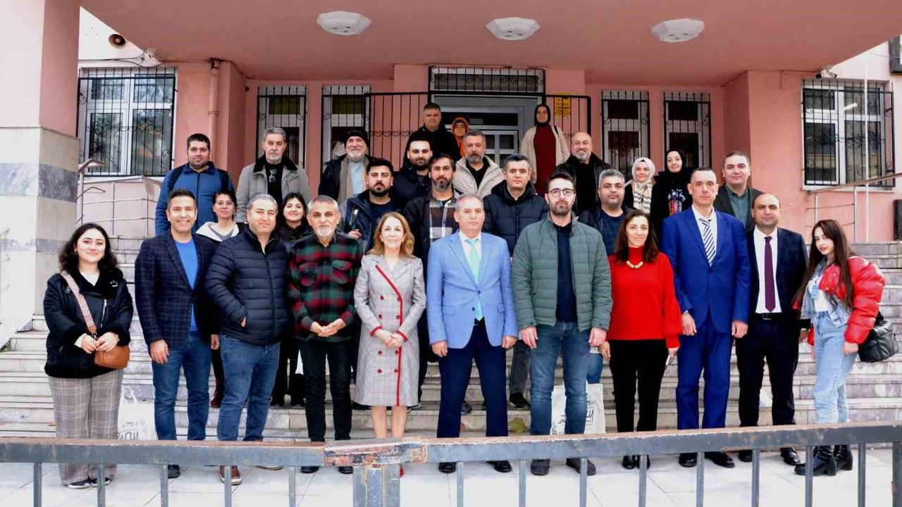 Yunusemre HEM'den Basına Teşekkür: Çalışan Gazeteciler Günü'nde Samimi Buluşma