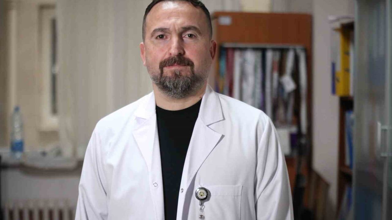 Yüz Felcinde Erken Müdahale Kalıcı Hasarı Önlüyor — Prof. Dr. Haluk Gümüş