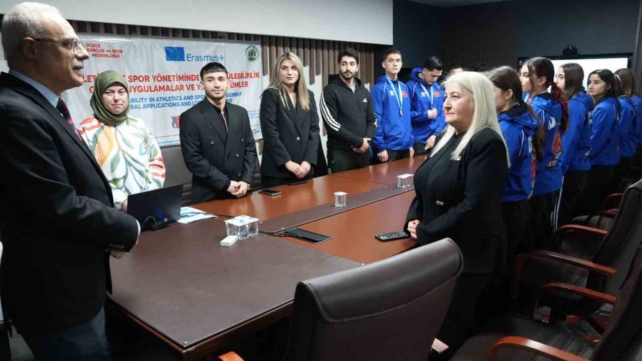 Zekeriya Arslantürk Wushu Şampiyonlarını Düzce’de Ağırladı