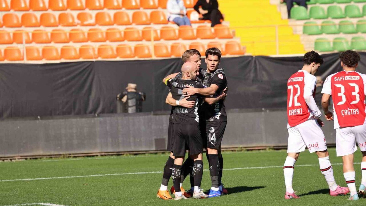 Ziraat Türkiye Kupası: Corendon Alanyaspor 1-1 Fatih Karagümrük (İlk Yarı)