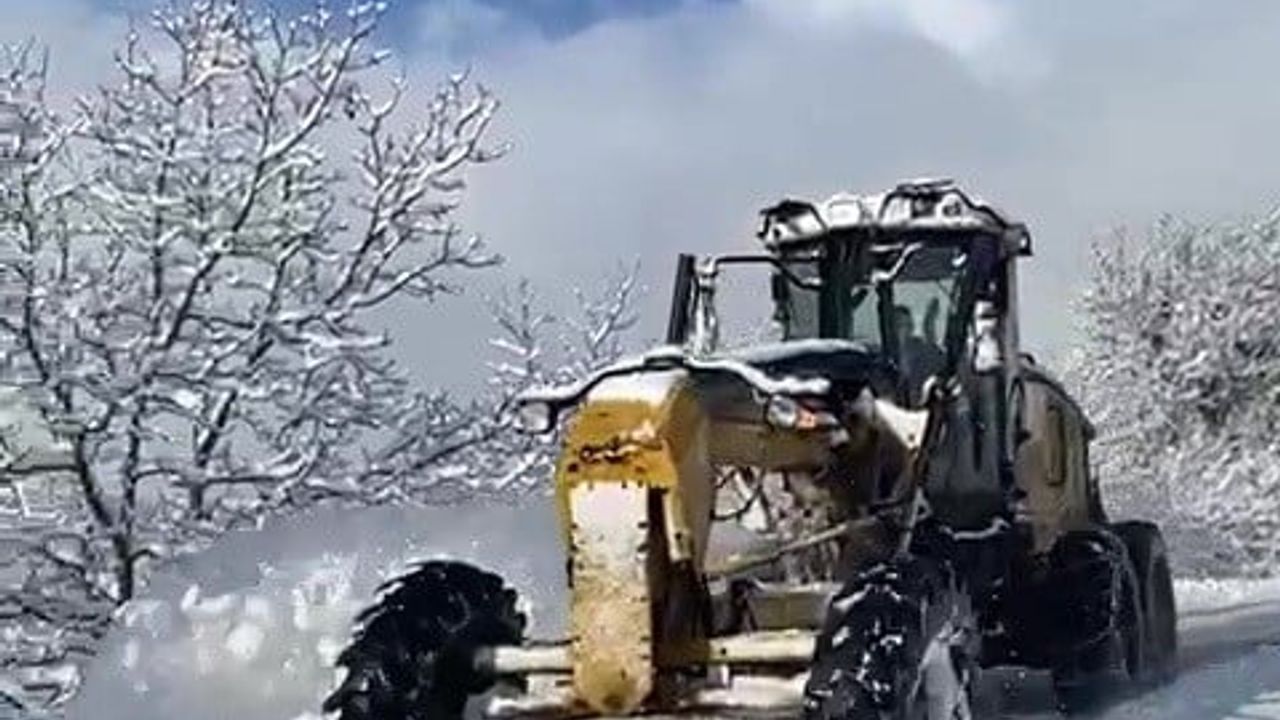 Zonguldak'ta 96 köy yolu ulaşıma kapandı — Karla mücadele sürüyor