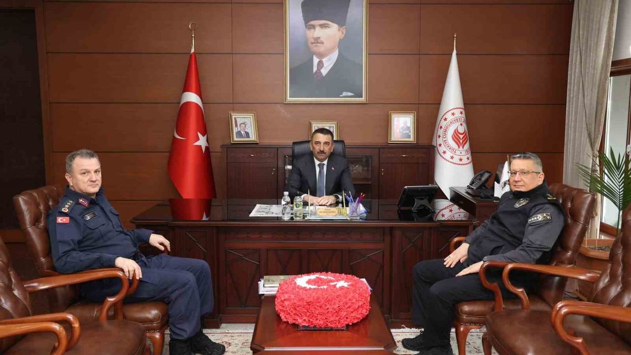 Zonguldak'ta Haftalık Asayiş ve Güvenlik Toplantısı — Vali Hacıbektaşoğlu Başkanlığında