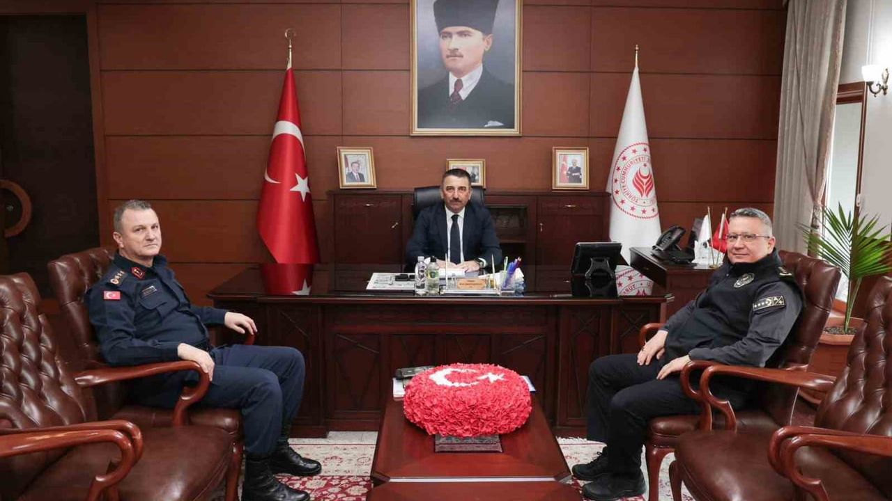 Zonguldak'ta Huzur ve Güvenlik Toplantısı: Vali Hacıbektaşoğlu Başkanlığında