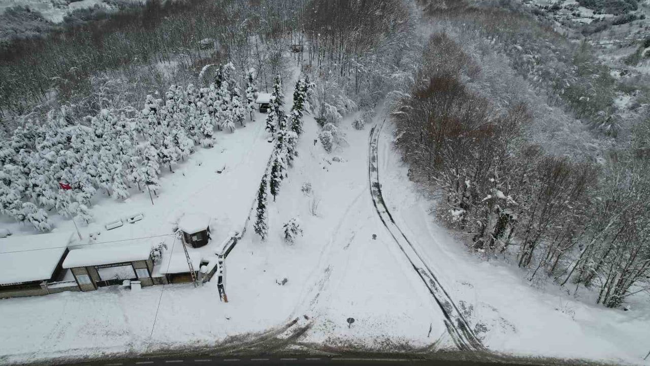 Zonguldak'ta Kar Sonrası Kartpostallık Görüntüler — Zonguldak-Ereğli Yolu Havadan
