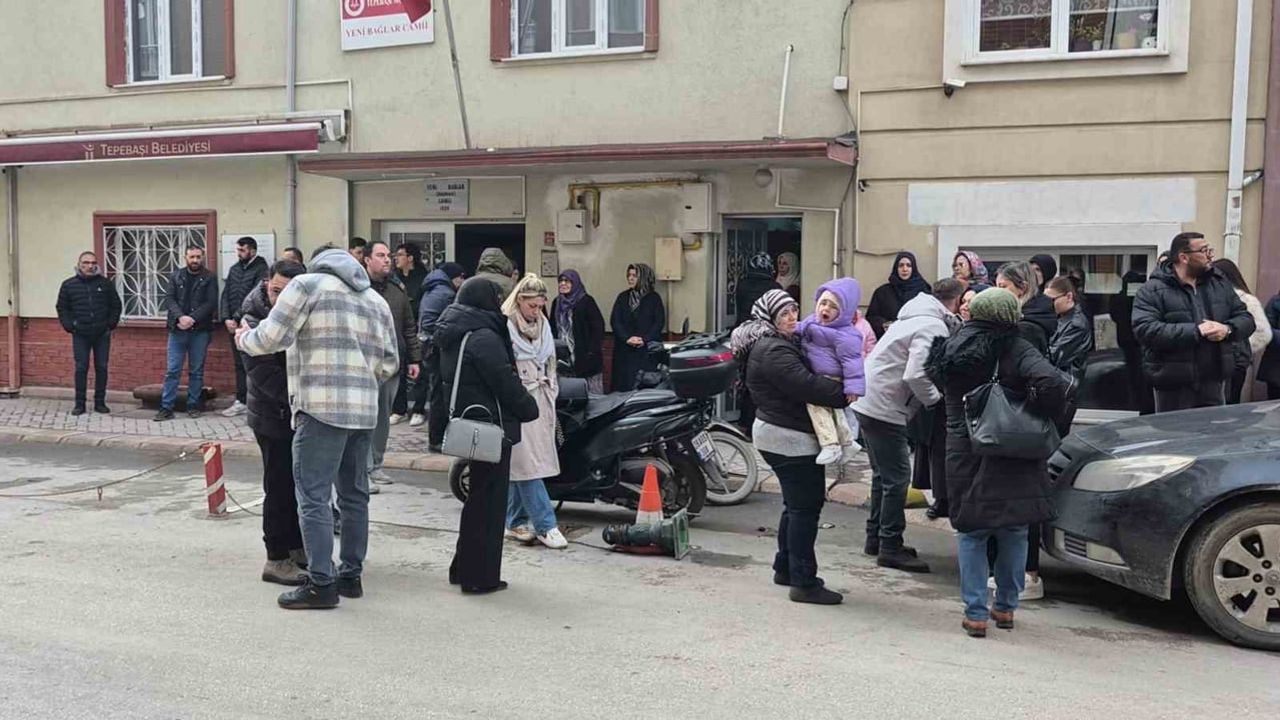 Ankara-Eskişehir Kazasında Ölen Mert ve İrem Özsöz İçin Mevlit Okutuldu