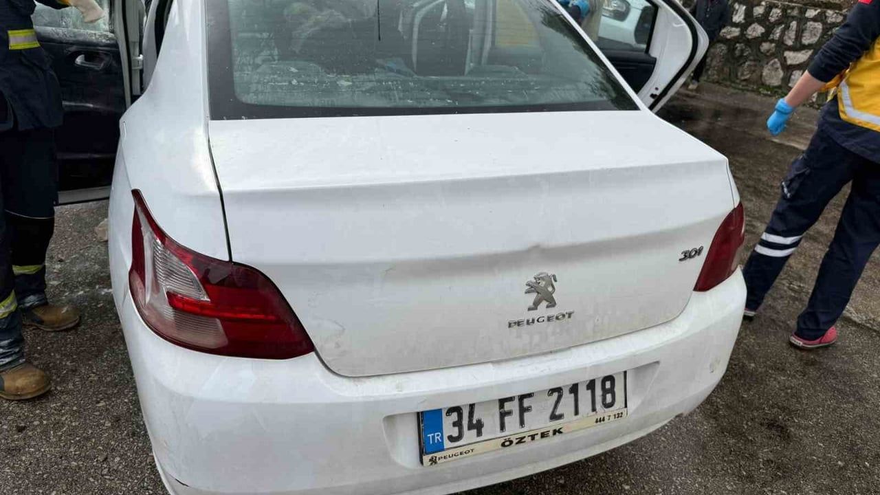 Antalya-Isparta Yolunda Feci Kaza: 6 Ölü, 6 Yaralı