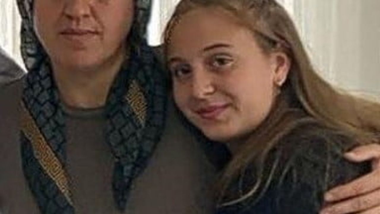 Antalya Otobüs Kazasında Ölen Anne ve Kızının Cenazeleri Konya'ya Getirildi