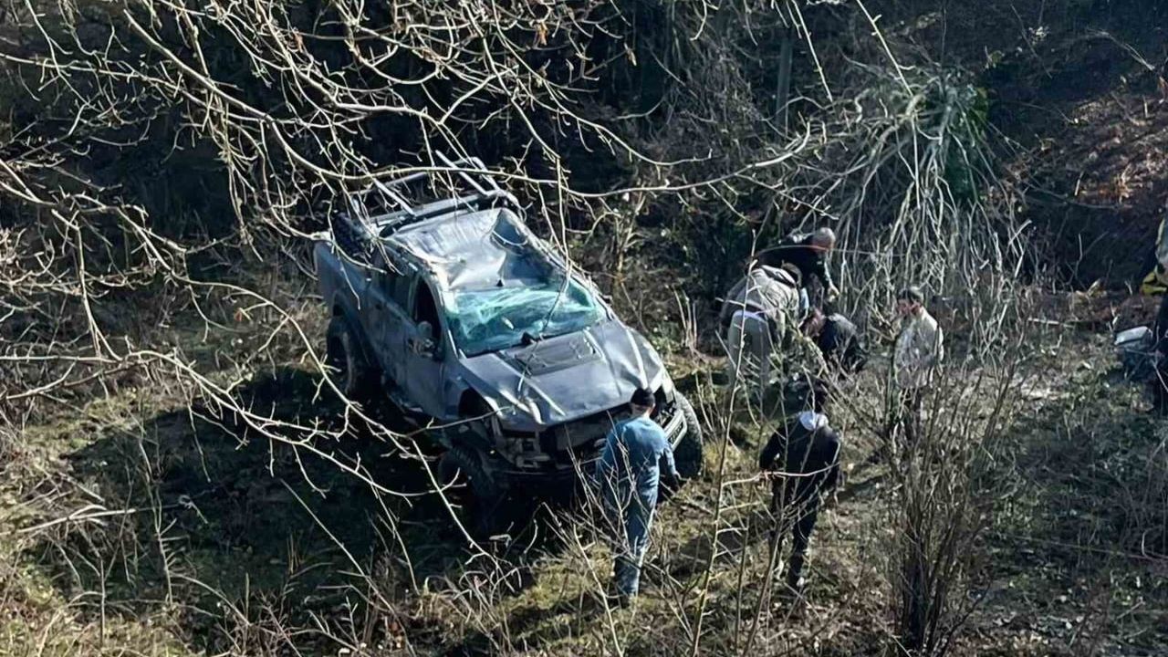 Bartın'da Sis Kazası: Kumluca'da Araç Takla Attı — 4 Yaralı