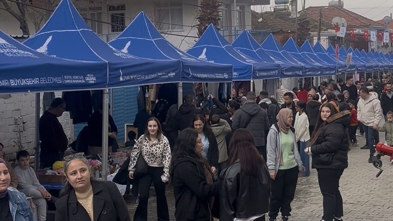 Bayındır'da 5. Nergis ve Kuru Çiçek Festivali'ne Ziyaretçi Akını