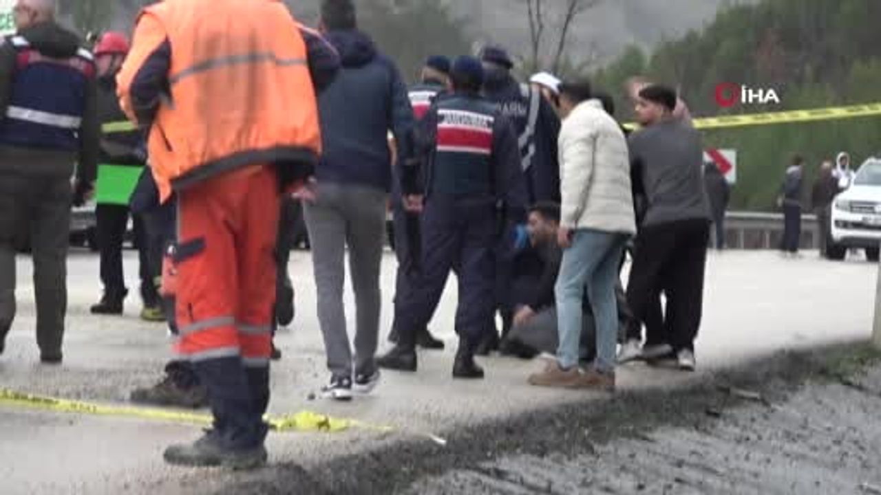 Burdur Ağlasun'da Trafik Kazası: 7 Kişi Hayatını Kaybetti — İsimler Belli Oldu