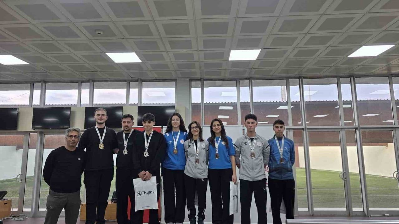 Erzincanlı Sporcular Trabzon Havalı Silahlar Müsabakalarına Damga Vurdu