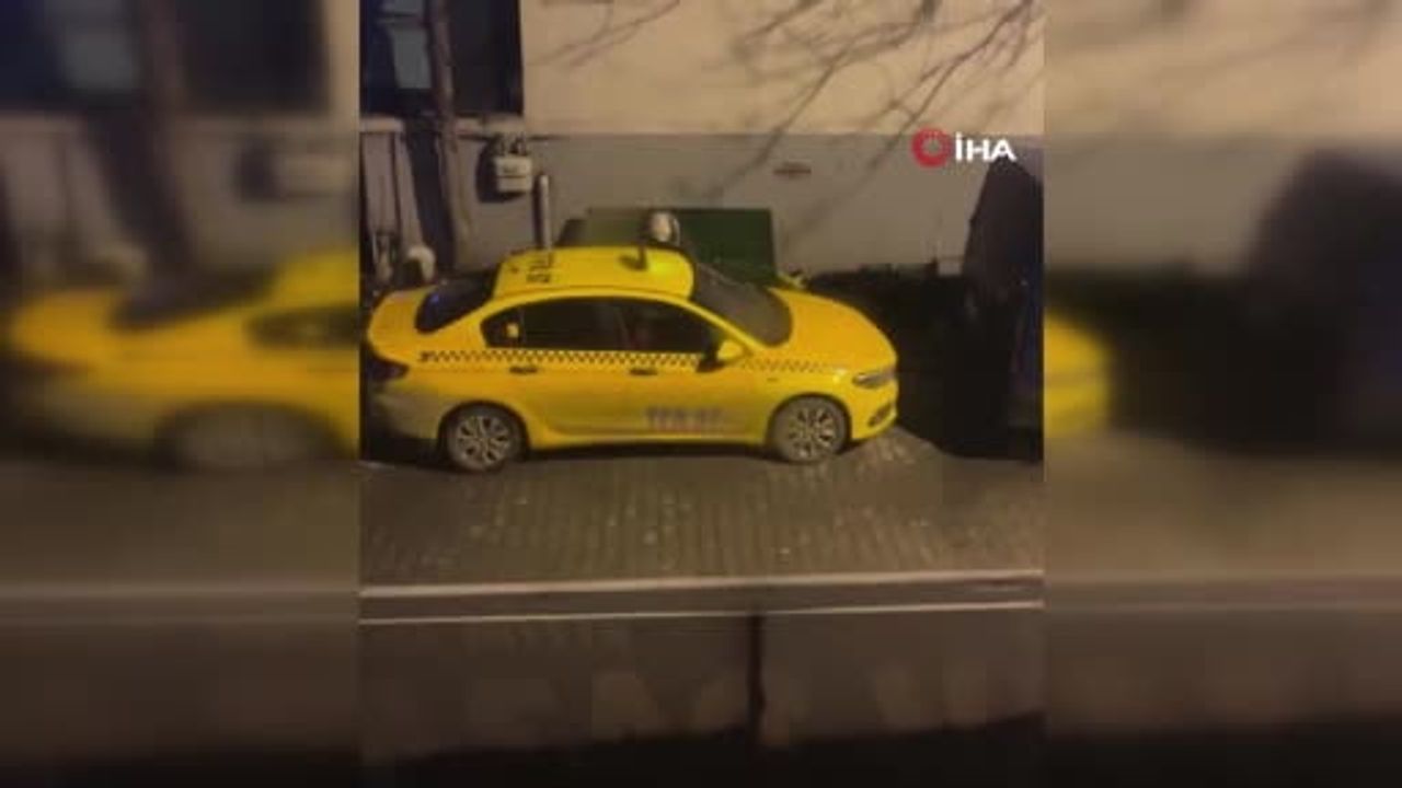 Esenyurt'ta Park Halindeki Taksiye Hırsızlık Girişimi: Şüpheli Vatandaşlar Tarafından Kovalandı