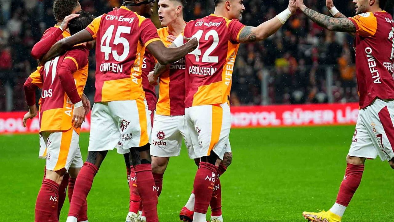 Galatasaray, Kayserispor'a Karşı 7 Maçtır Yenilmiyor