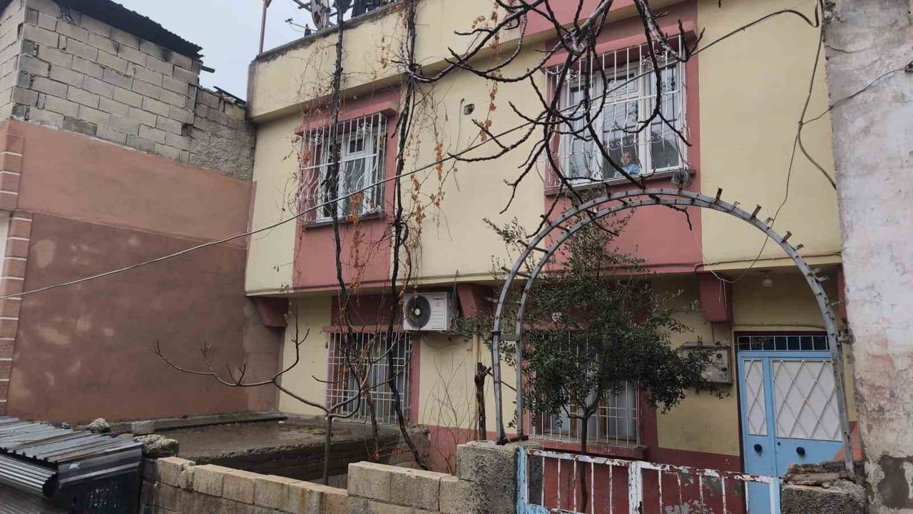 Gaziantep’te 2,7 milyon TL’lik kasa hırsızlığı güvenlik kamerasında