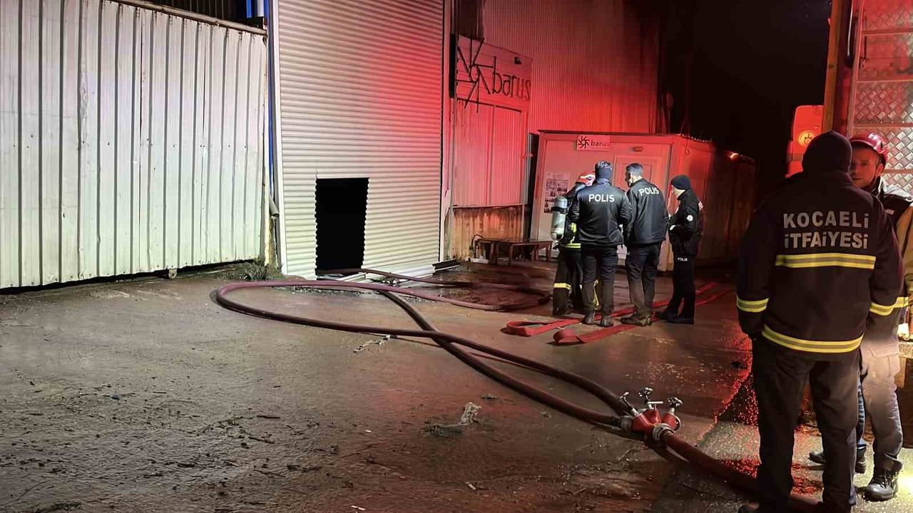 Kocaeli Çayırova'da Metal İşleme Atölyesinde Yangın