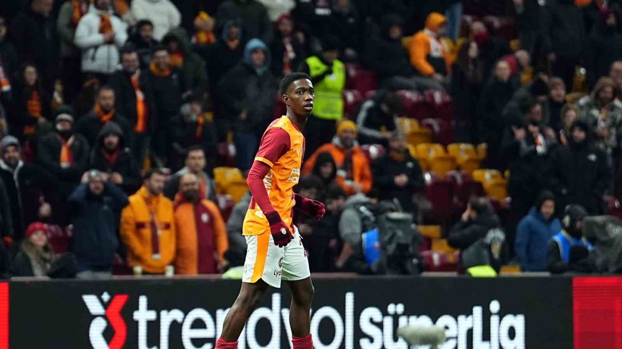 Yaser Asprilla Galatasaray formasıyla ilk maçına çıktı