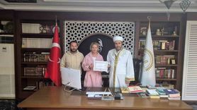 Alanya'da 20 Kişi İslamiyet'i Seçti: İhtida Törenlerinde Yeni Müslümanlar