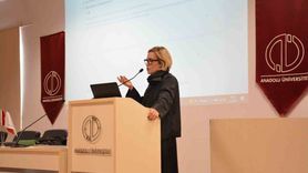 Belgesel Sineması: Fikirden Festivale Yolculuk — Esin Özalp Öztürk