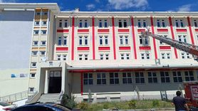 Çiftlik Anadolu İmam Hatip Lisesi’nde Müdür Yardımcısı Okulu Kendi Boyadı