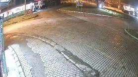 Elazığ'da Kontrolü Kaybeden Otomobil Refüje Çıktı: 1 Yaralı