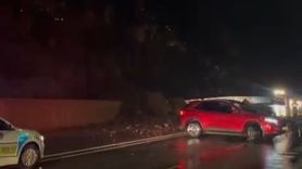 Hakkari-Van Karayolu Depin Mevkiinde Heyelan: Yol Kapatıldı, Yeniden Açıldı