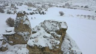 Kapadokya'nın Karla Kaplandığı Anlar Turistleri Büyüledi