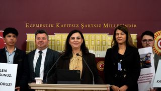 AK Parti'li Durgut'tan Netflix ve beIN Sports'a Sigara Endüstrisine Dur Çağrısı