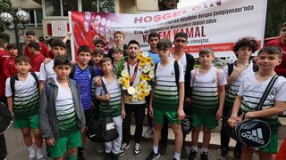 Avrupa Şampiyonu Kerem Kamal'a Manisa'da Coşkulu Karşılama