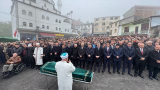 Bakan Uraloğlu, Trabzon'da Akrabasının Cenaze Törenine Katıldı