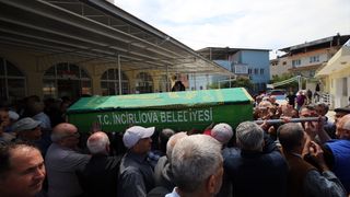 Göztepe'nin Eski Futbolcusu İbrahim Ertin Son Yolculuğuna Uğurlandı