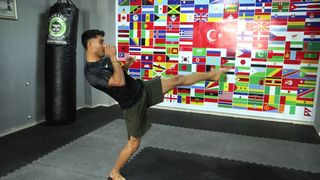 Milli Muaythai Sporcusu Muhammed Bilal Okay, Dünya Şampiyonluğu İçin Hazırlanıyor