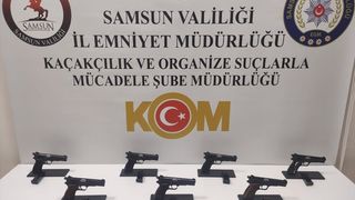 Samsun'da Kaçak Silah Ticareti Operasyonunda 3 Zanlı Yakalandı