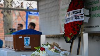 Ankara'da Komşusu Tarafından Öldürülen Kadının Cenazesi Defnedildi