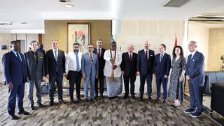 Bakan Güler Kamerun'da DEİK Üyeleriyle Buluştu