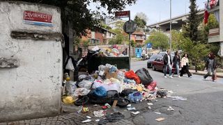 Beşiktaş'ta Çöpler Toplanmıyor: Vatandaşların Tepkisi Büyüyor