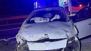 Bilecik'te Otomobil Bariyere Çarptı: 1 Kişi Hayatını Kaybetti