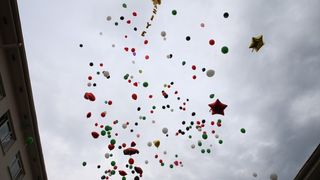 Denizli'de Ender Genetik Hastalıkla Mücadele Eden Raziye İçin Balon Bırakıldı