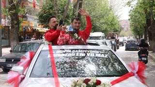 Dünya Şampiyonu Halterci Ramazan Efe Yılmaz, Çankırı'da Coşkuyla Karşılandı