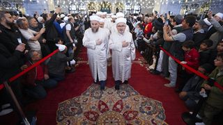 Fatih Camisi'nde 81 Hafıza İcazet Töreni Düzenlendi